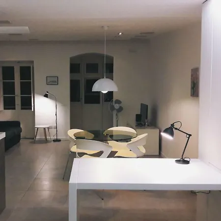 Valletta Studio Apartment * فاليتا